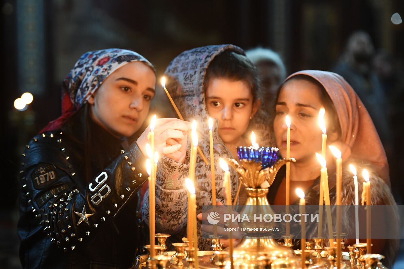 Патриаршее служение в канун Вербного воскресенья в храме Христа Спасителя