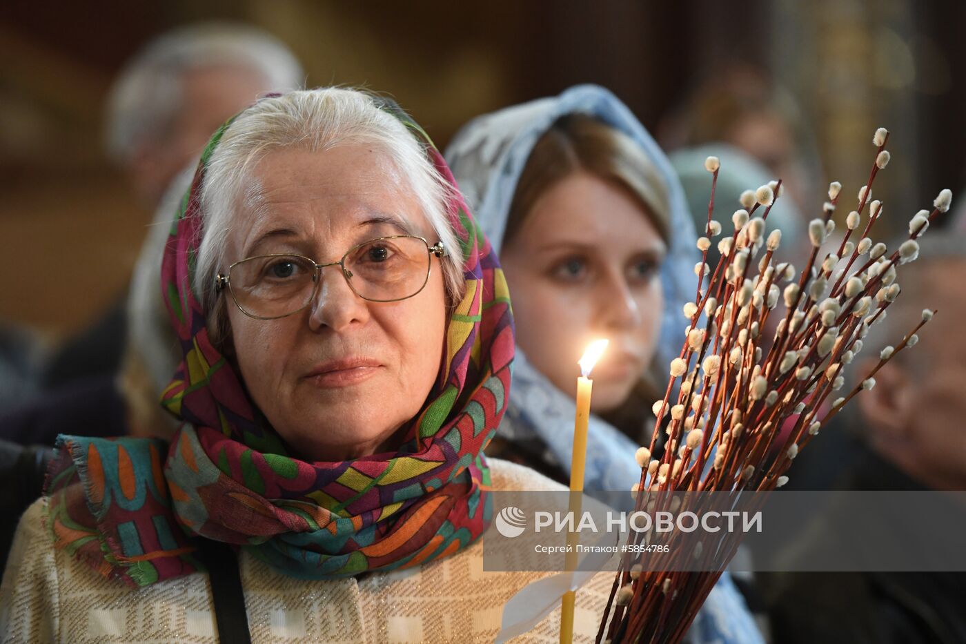 Патриаршее служение в канун Вербного воскресенья в храме Христа Спасителя