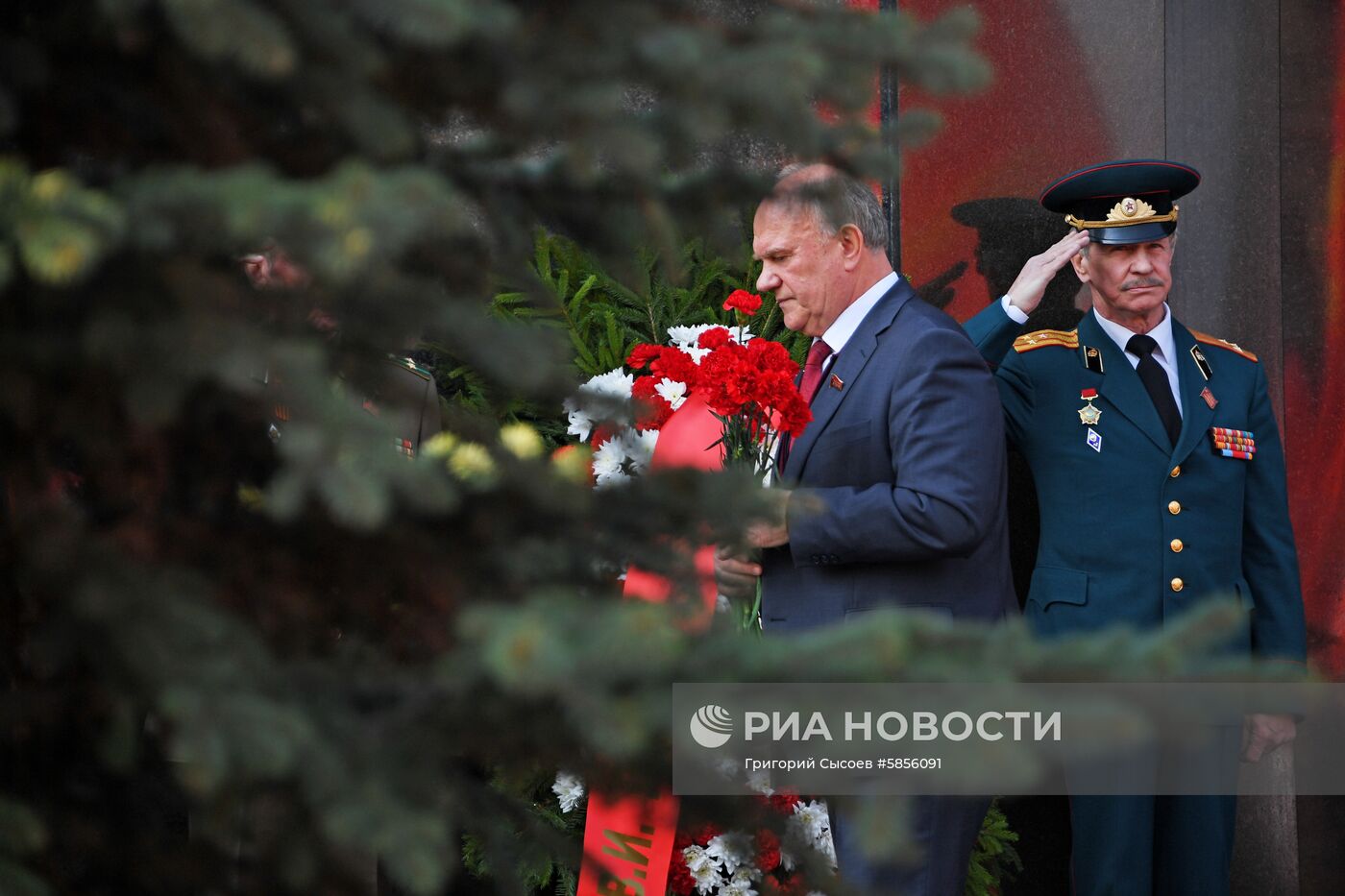 Возложение венков и цветов к Мавзолею В.И. Ленина 