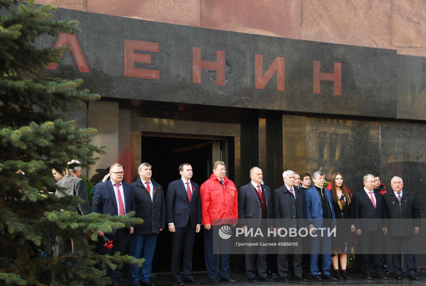 Возложение венков и цветов к Мавзолею В.И. Ленина 