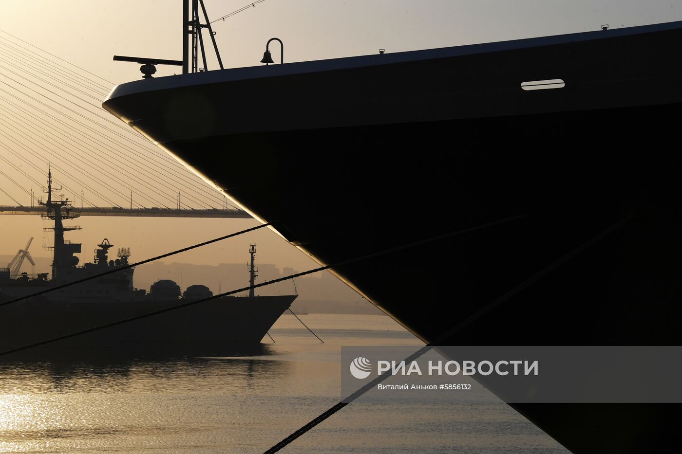 Прибытие круизных лайнеров Costa neoRomantica и Westerdam в порт Владивостока
