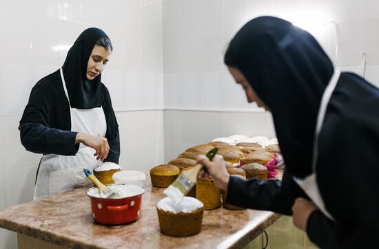 Подготовка к Пасхе в Введенском женском монастыре