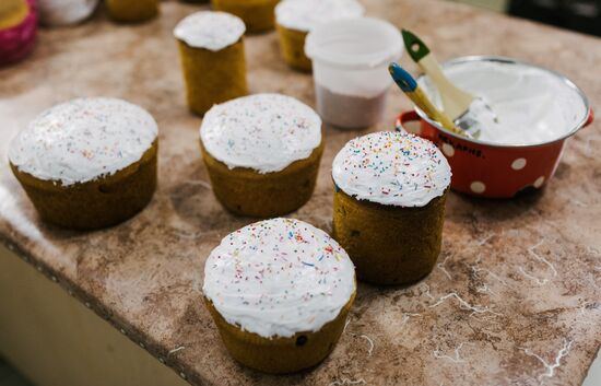 Подготовка к Пасхе в Введенском женском монастыре