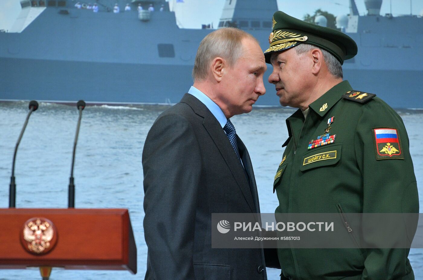 Рабочая поездка президента РФ В. Путина в Санкт-Петербург