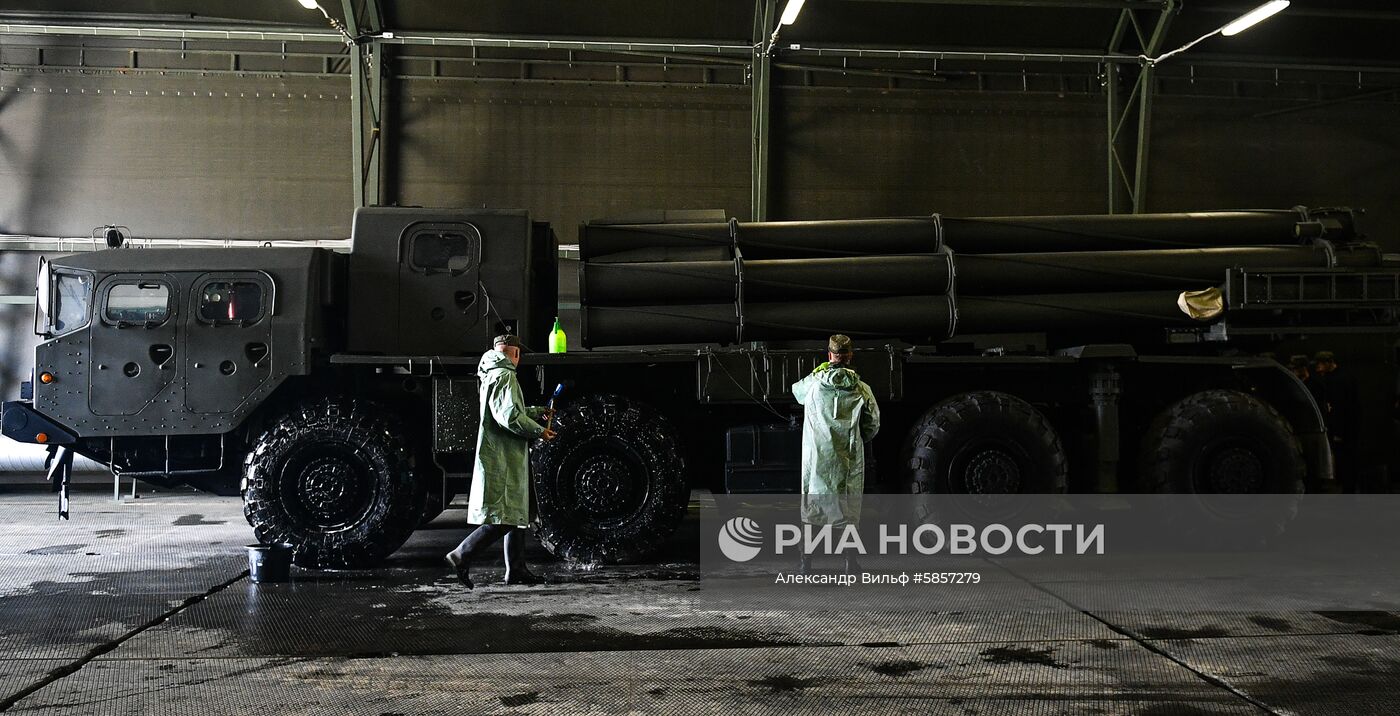 Подготовка военной техники к параду Победы