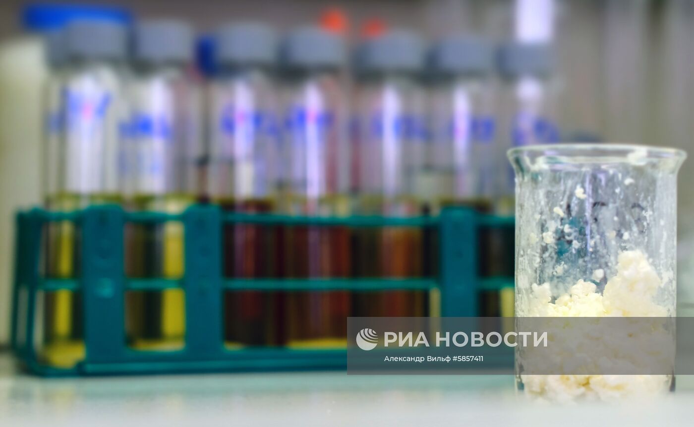 Проверка качества продуктов в лаборатории Роспотребнадзора