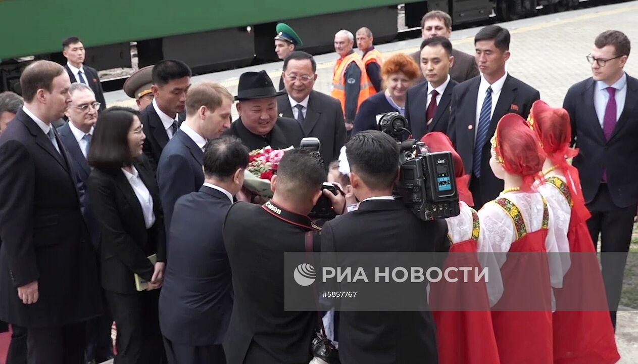 Лидер КНДР Ким Чен Ын прибыл в Россию