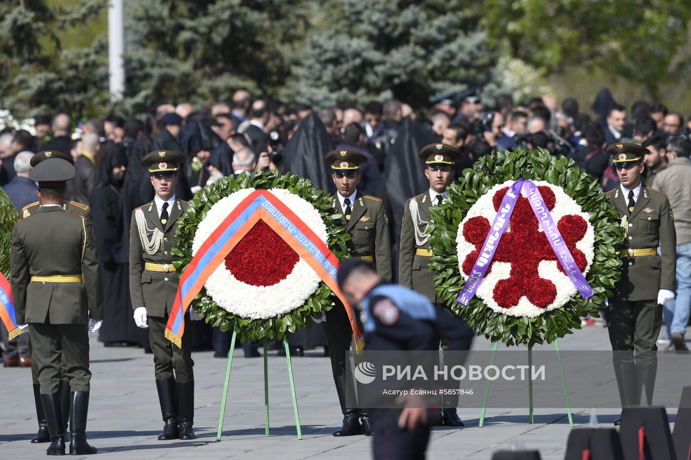 Мероприятия ко дню памяти геноцида армян в Ереване