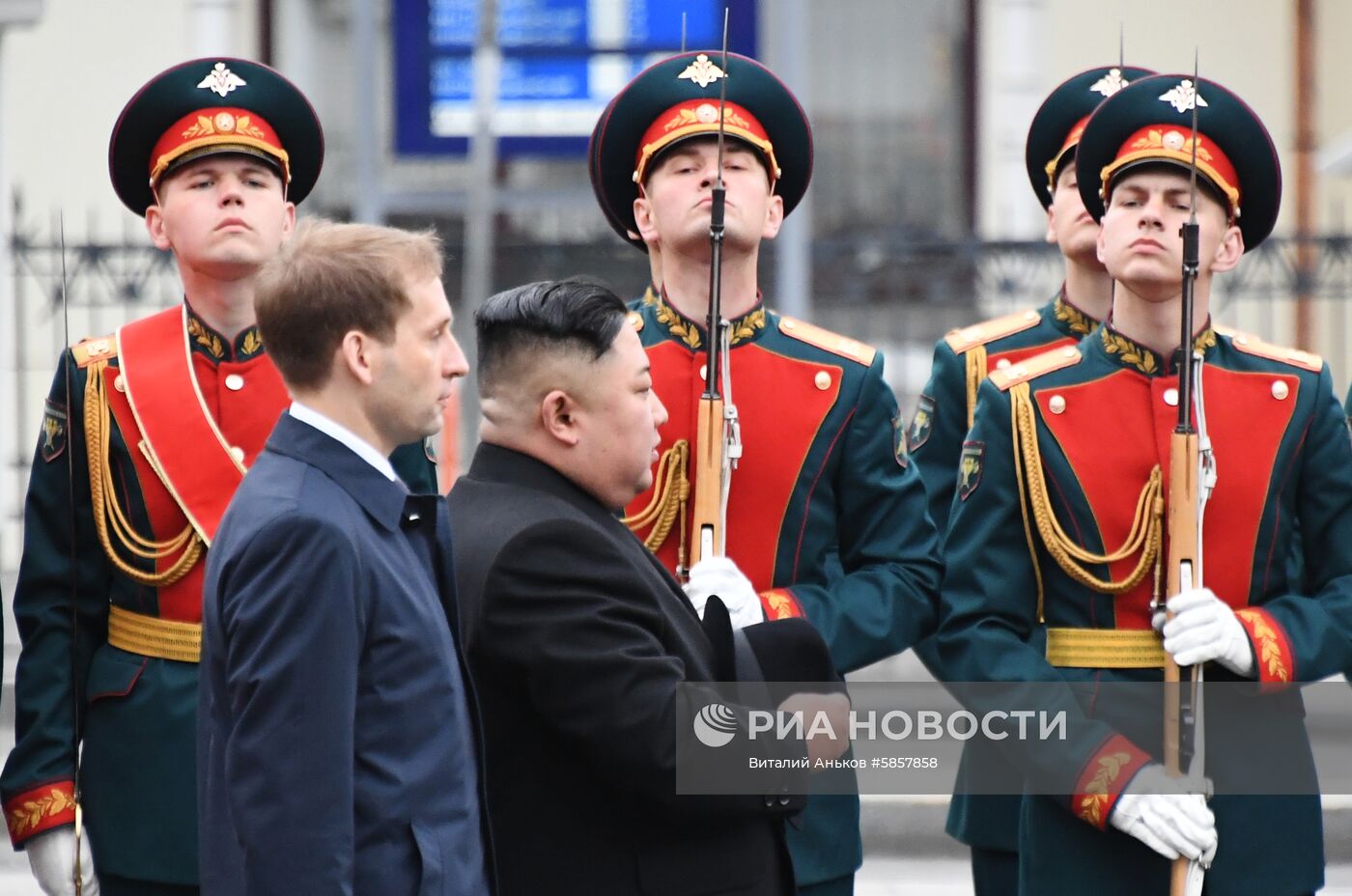 Лидер КНДР Ким Чен Ын прибыл во Владивосток