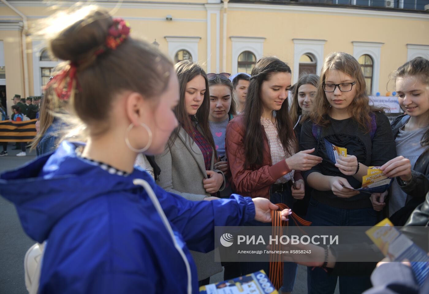 Всероссийская акция "Георгиевская ленточка" в Санкт-Петербурге