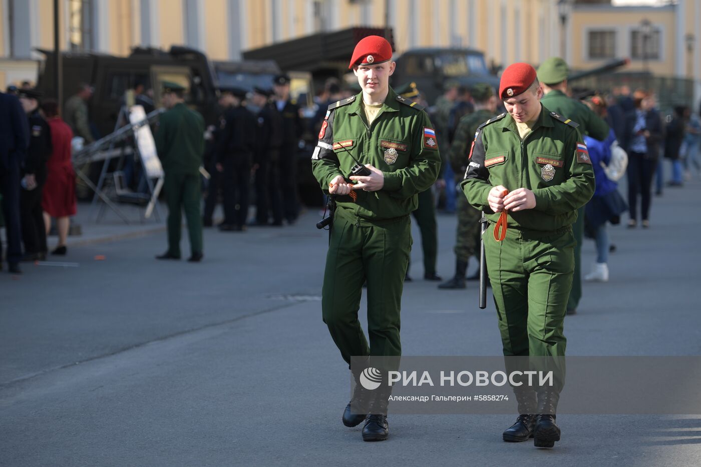 Всероссийская акция "Георгиевская ленточка" в Санкт-Петербурге