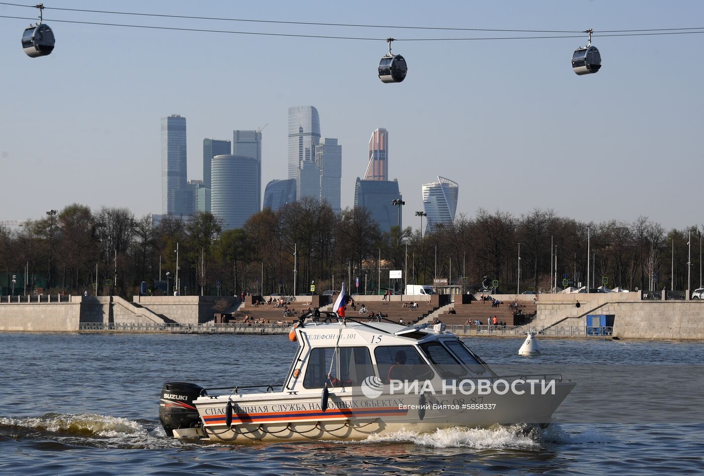 Водные объекты москвы. Водные сооружения Москва. Водные объекты Москвы в центре.