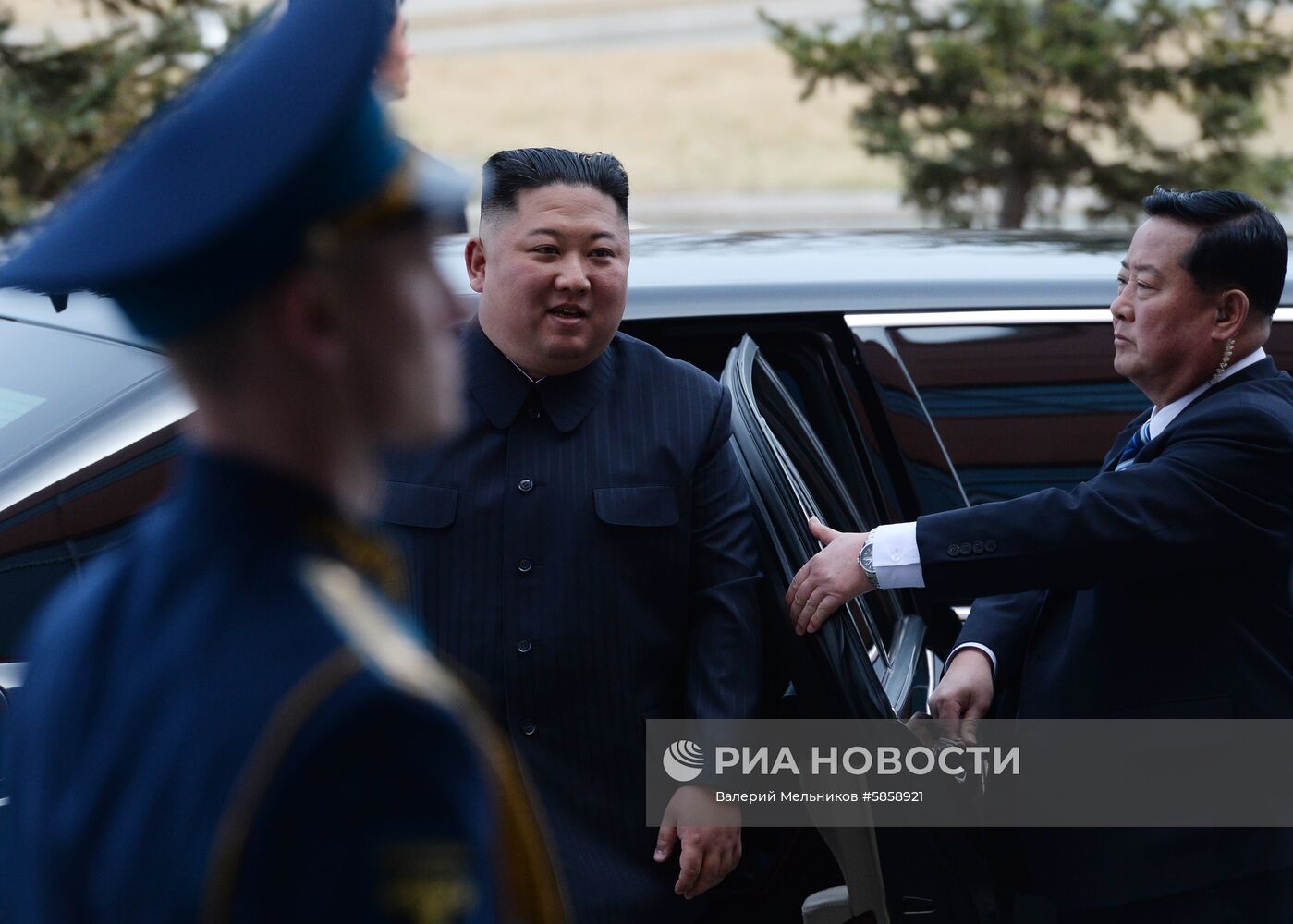 Президент РФ В. Путин встретился с лидером КНДР Ким Чен Ыном