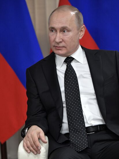 Президент РФ В. Путин встретился с лидером КНДР Ким Чен Ыном