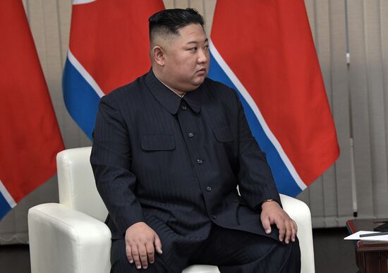 Президент РФ В. Путин встретился с лидером КНДР Ким Чен Ыном