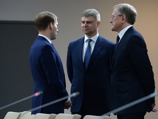 Президент РФ В. Путин встретился с лидером КНДР Ким Чен Ыном