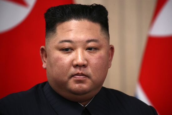 Президент РФ В. Путин встретился с лидером КНДР Ким Чен Ыном