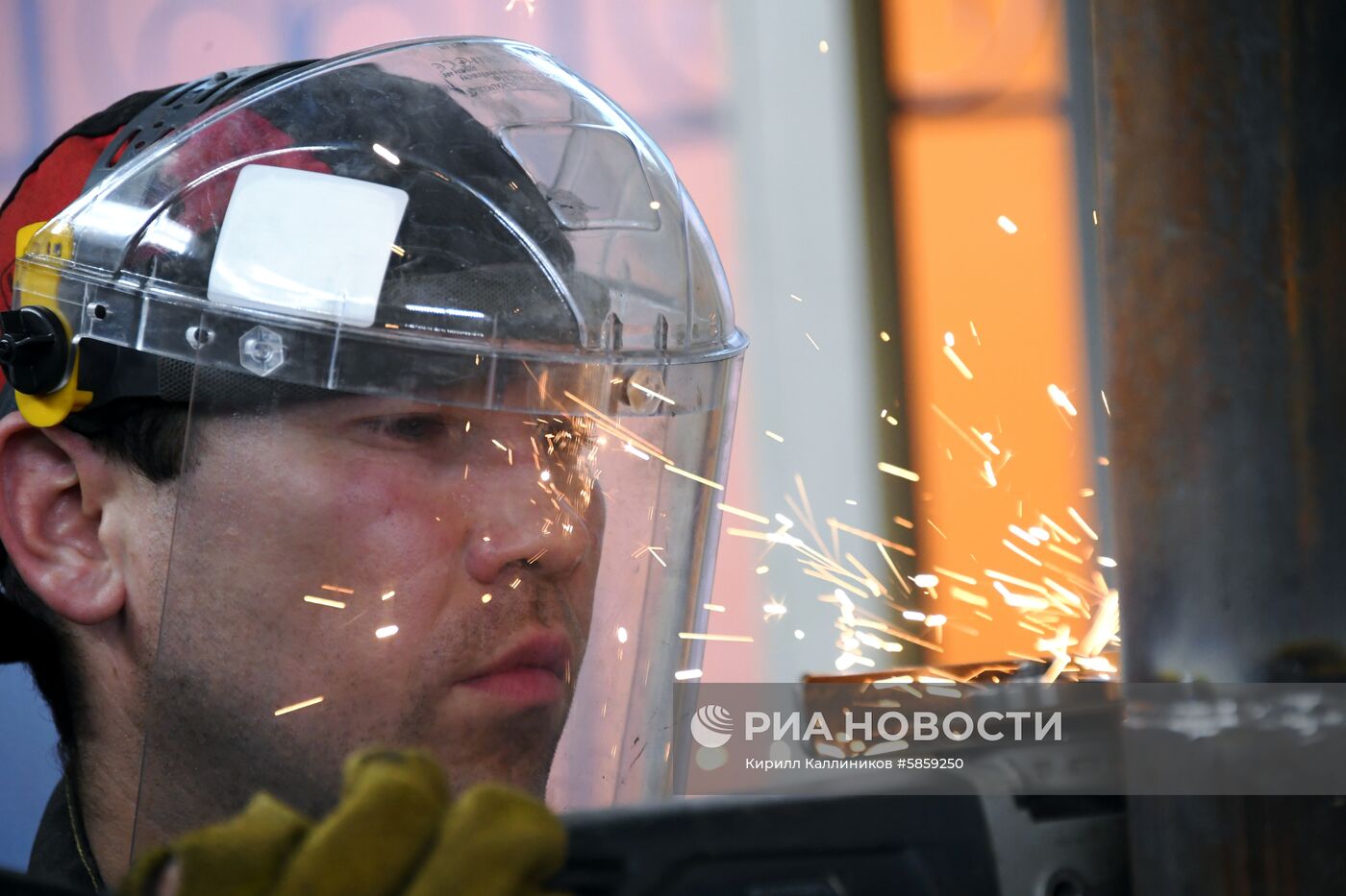 Конкурс "Московские мастера" среди сварщиков