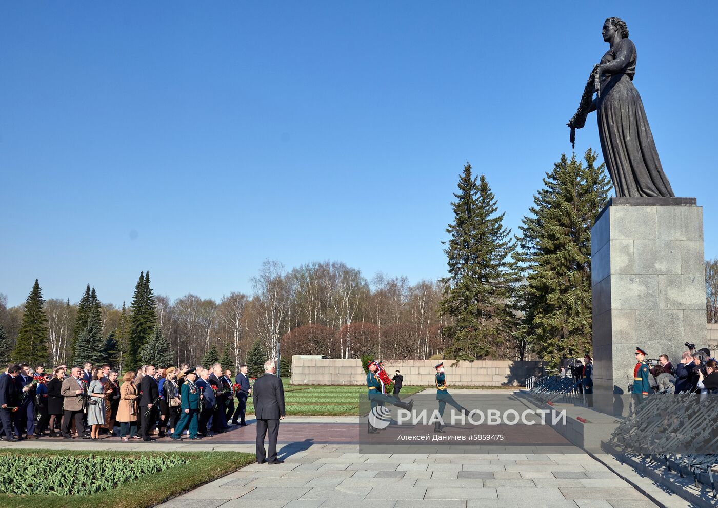 Мероприятия, посвящённые 75-й годовщине освобождения Ленинграда от фашистской блокады 