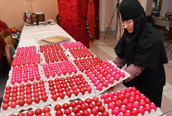 Подготовка к Пасхе в женском монастыре в Забайкальском крае