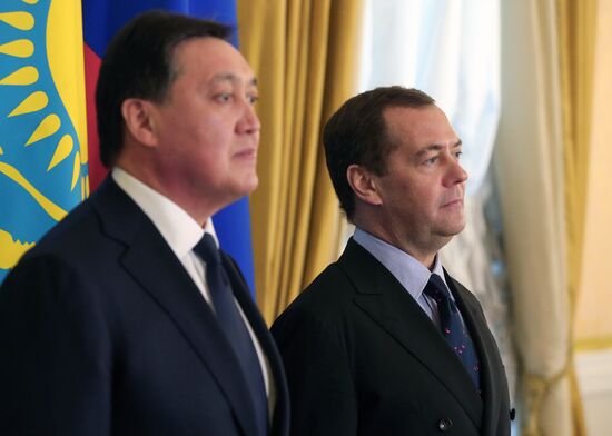 Встреча премьер-министра РФ Д. Медведева с премьер-министром Казахстана А. Маминым