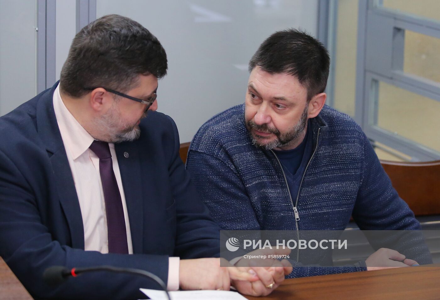 Заседание по делу журналиста К. Вышинского в Киеве