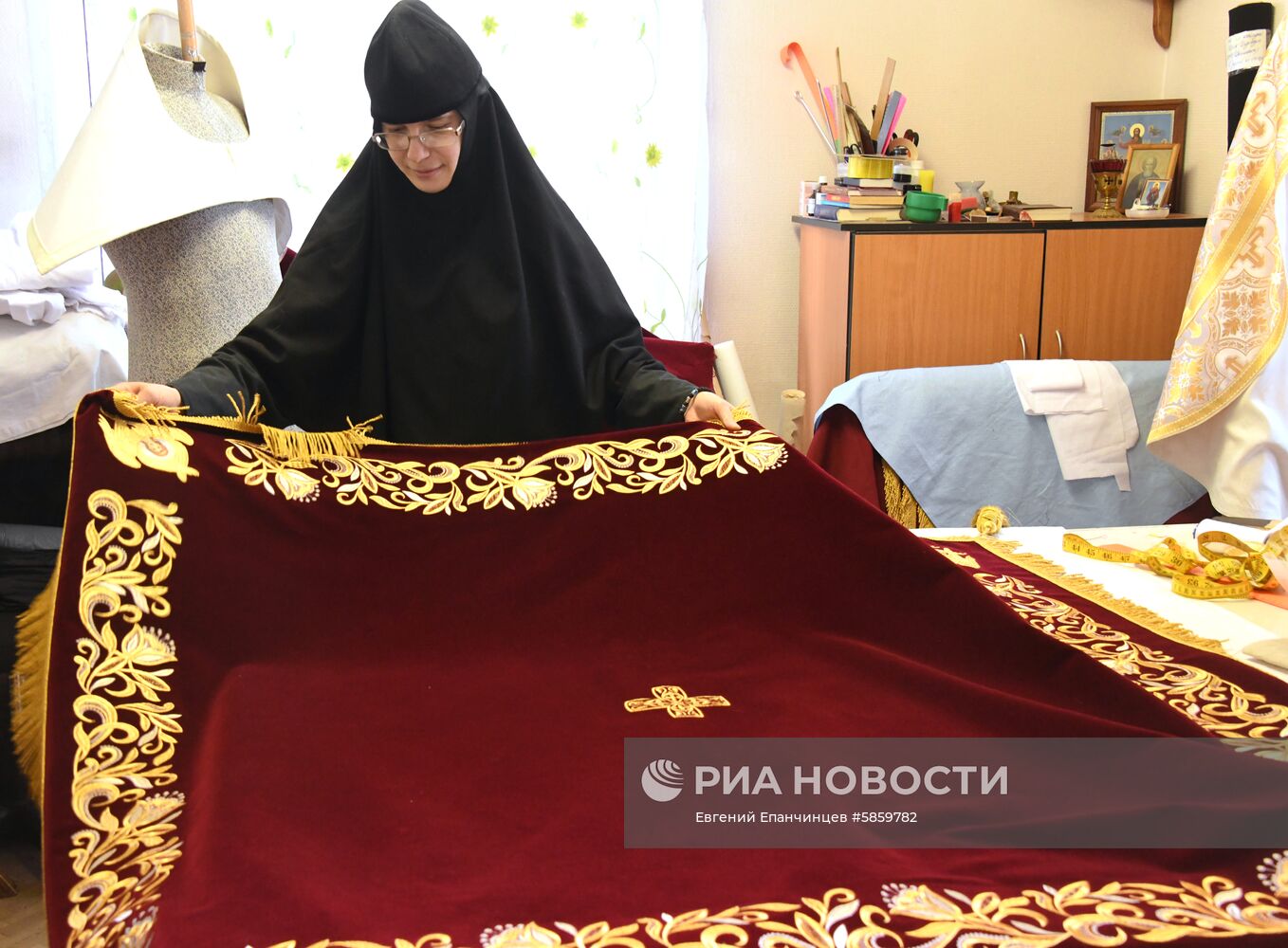 Подготовка к Пасхе в женском монастыре в Забайкальском крае