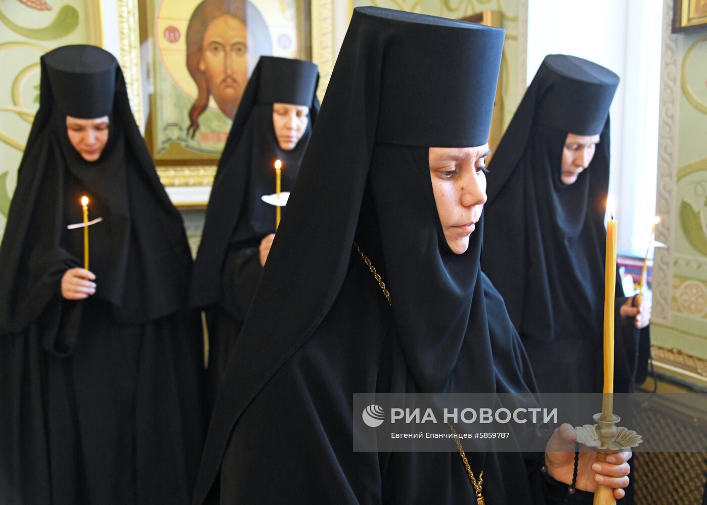 Подготовка к Пасхе в женском монастыре в Забайкальском крае