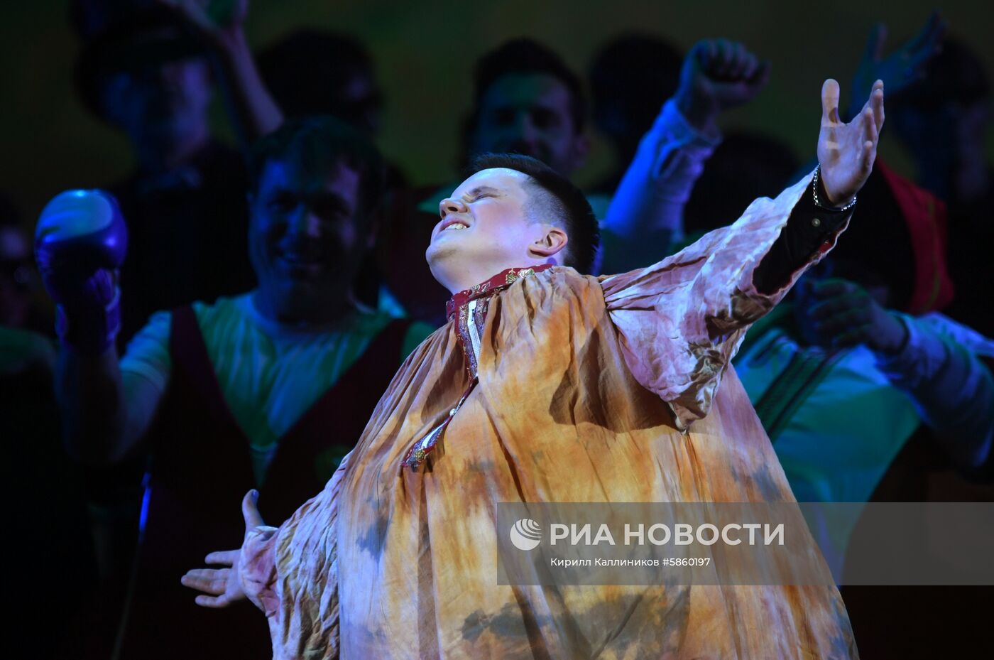 Спектакль "Мы все из одной глины" в Кремле