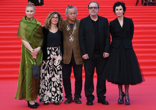 Церемония закрытия 41-го ММКФ