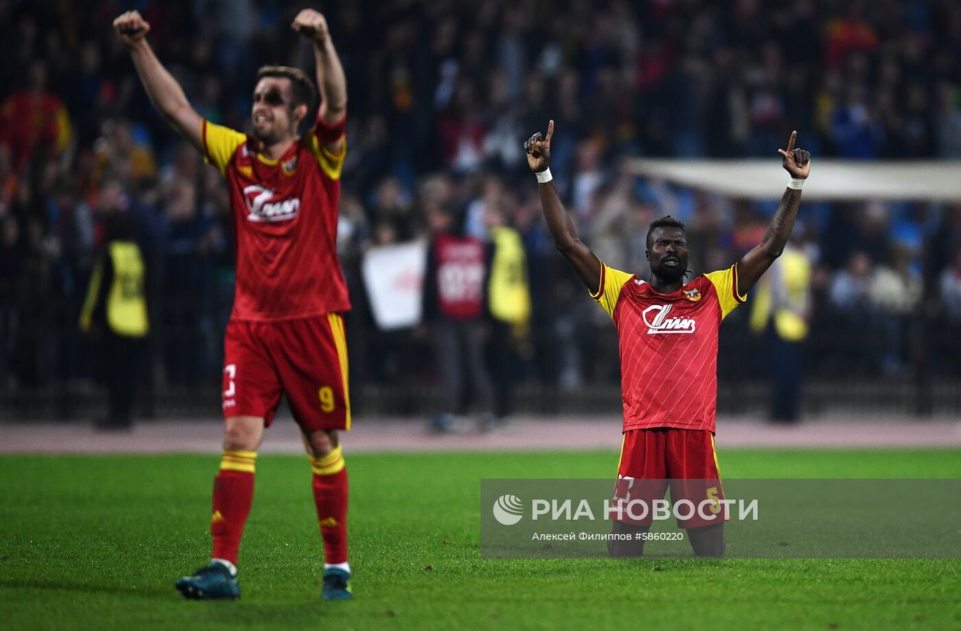 Футбол. РПЛ.  Матч "Арсенал" - "Спартак"