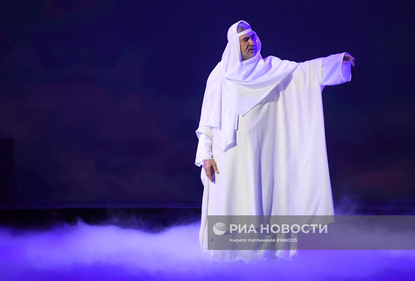 Спектакль "Мы все из одной глины" в Кремле