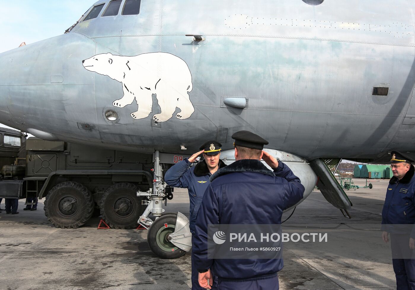 Репетиция авиапарада в Мурманске