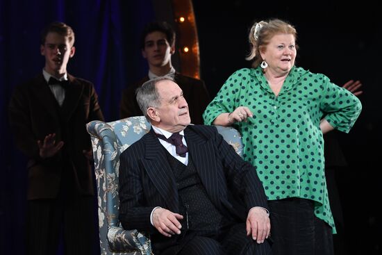 Репетиция спектакля "Всегда зовите Долли!" в Малом театре