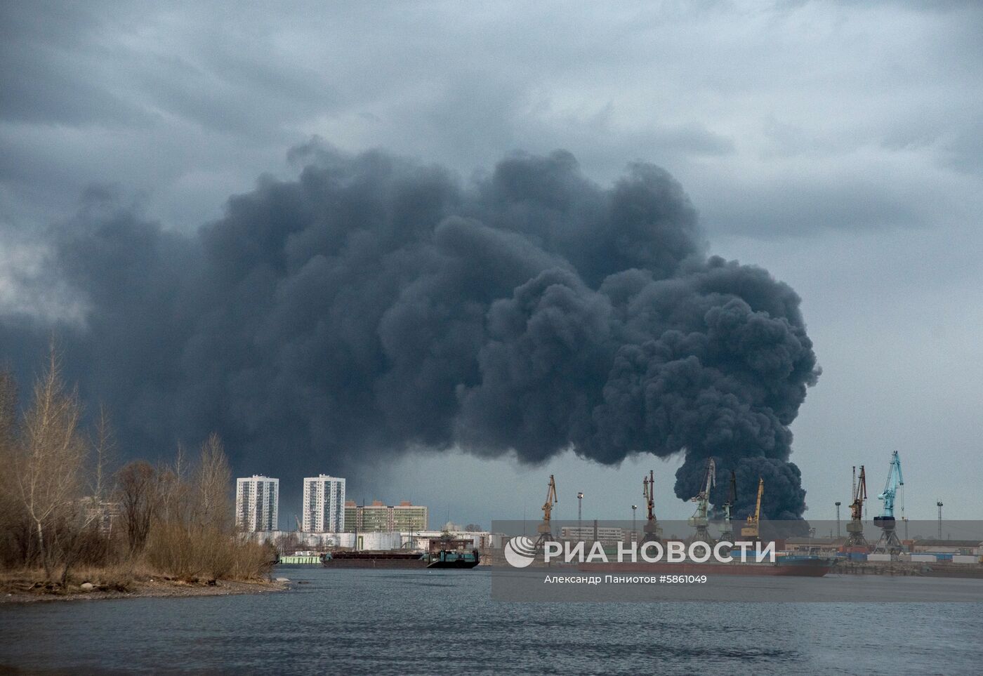 Пожар на заводе "Красмаш" в Красноярске