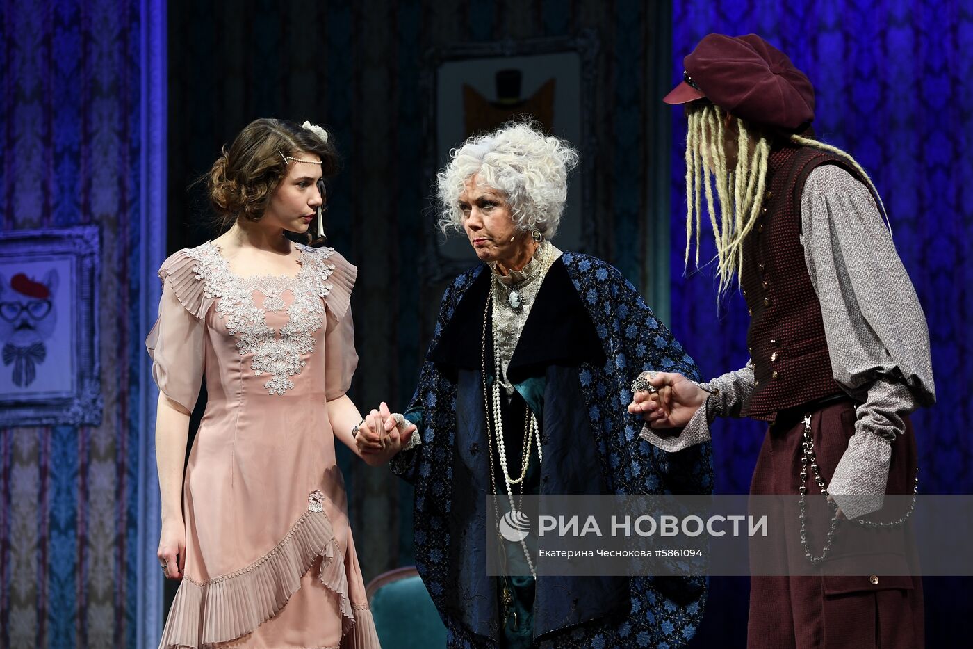 Репетиция спектакля "Всегда зовите Долли!" в Малом театре