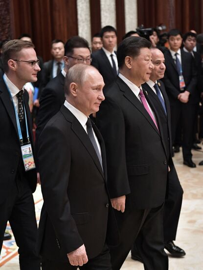 Рабочий визит президента РФ В. Путина в Китай. День второй