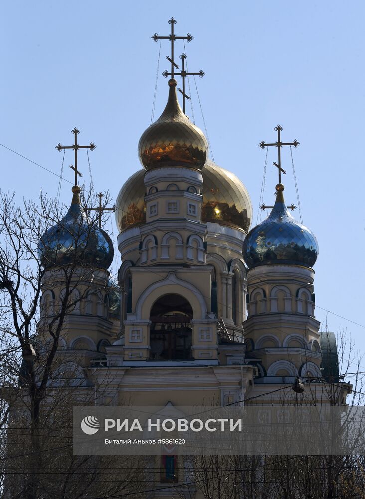 Освящение пасхальных куличей и яиц в Великую субботу