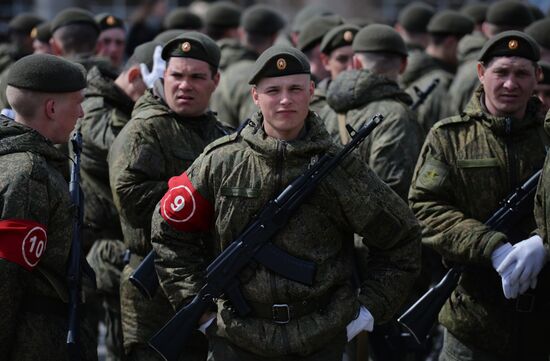 Репетиция парада Победы в Верхней Пышме