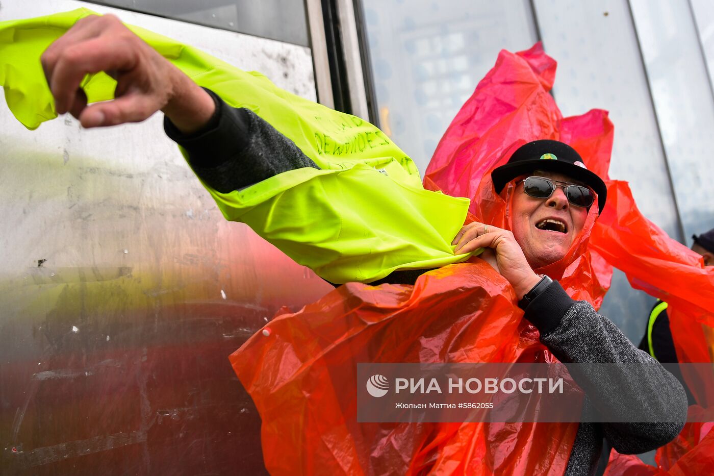 Акция протеста "жёлтых жилетов" во Франции