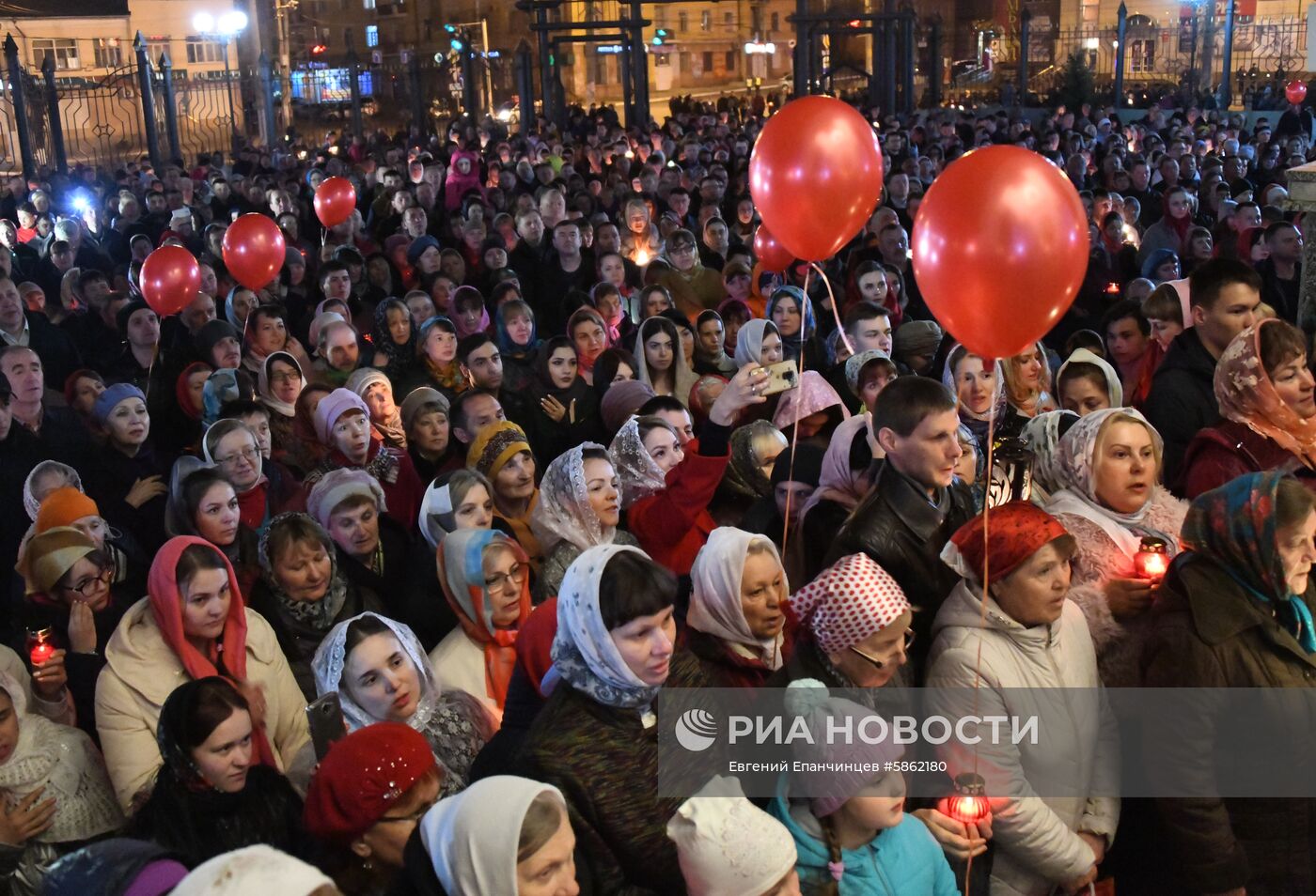 Празднование Пасхи в регионах России