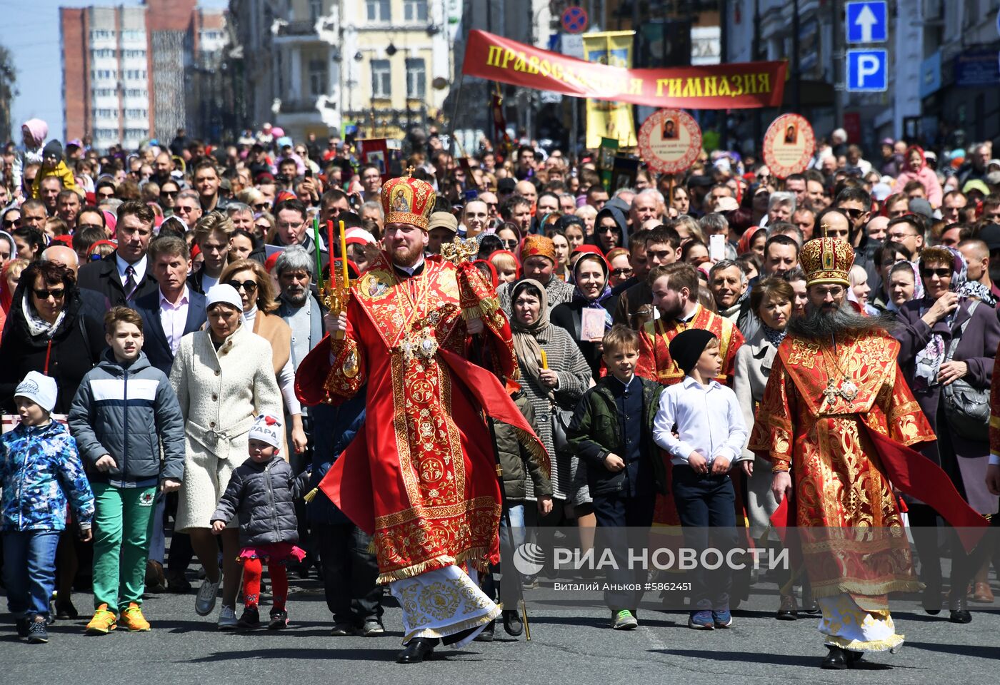 Пасхальный крестный ход