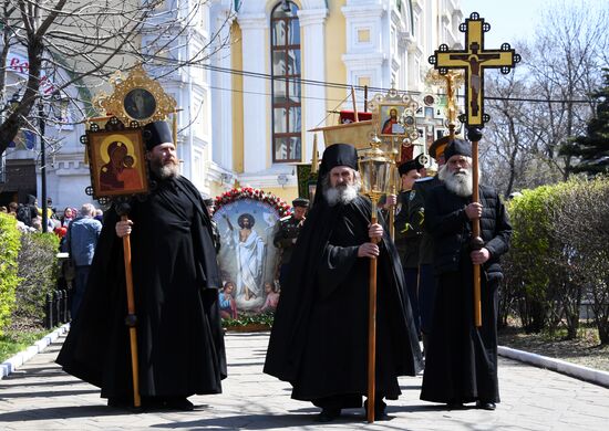 Пасхальный крестный ход