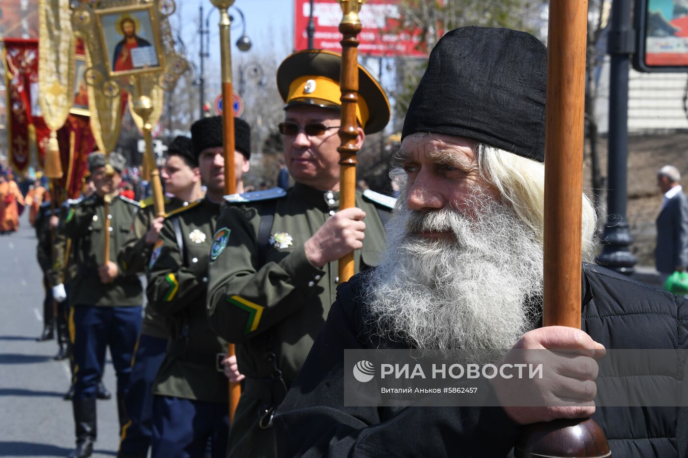 Пасхальный крестный ход