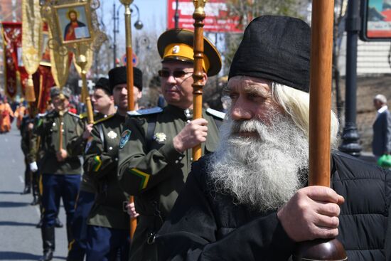 Пасхальный крестный ход