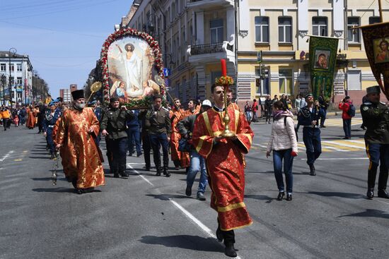 Пасхальный крестный ход