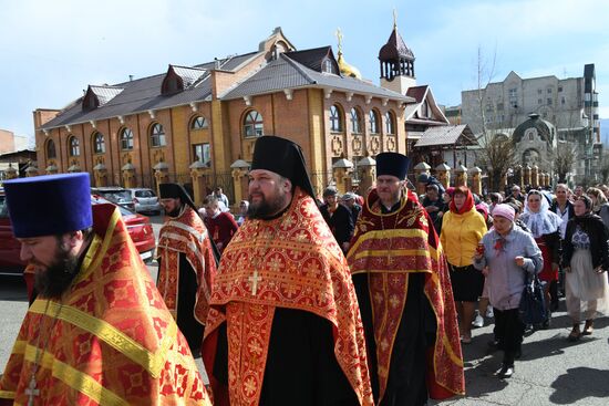 Пасхальный крестный ход