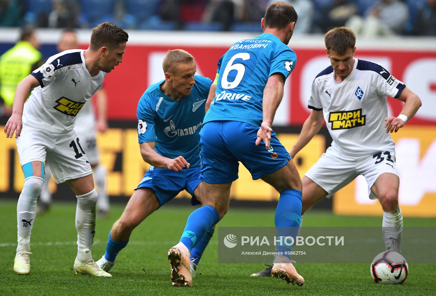 Футбол. РПЛ. Матч "Зенит" - "Крылья Советов"