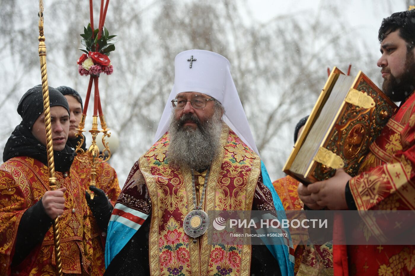 Пасхальный крестный ход