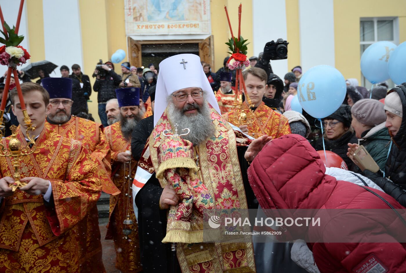 Пасхальный крестный ход